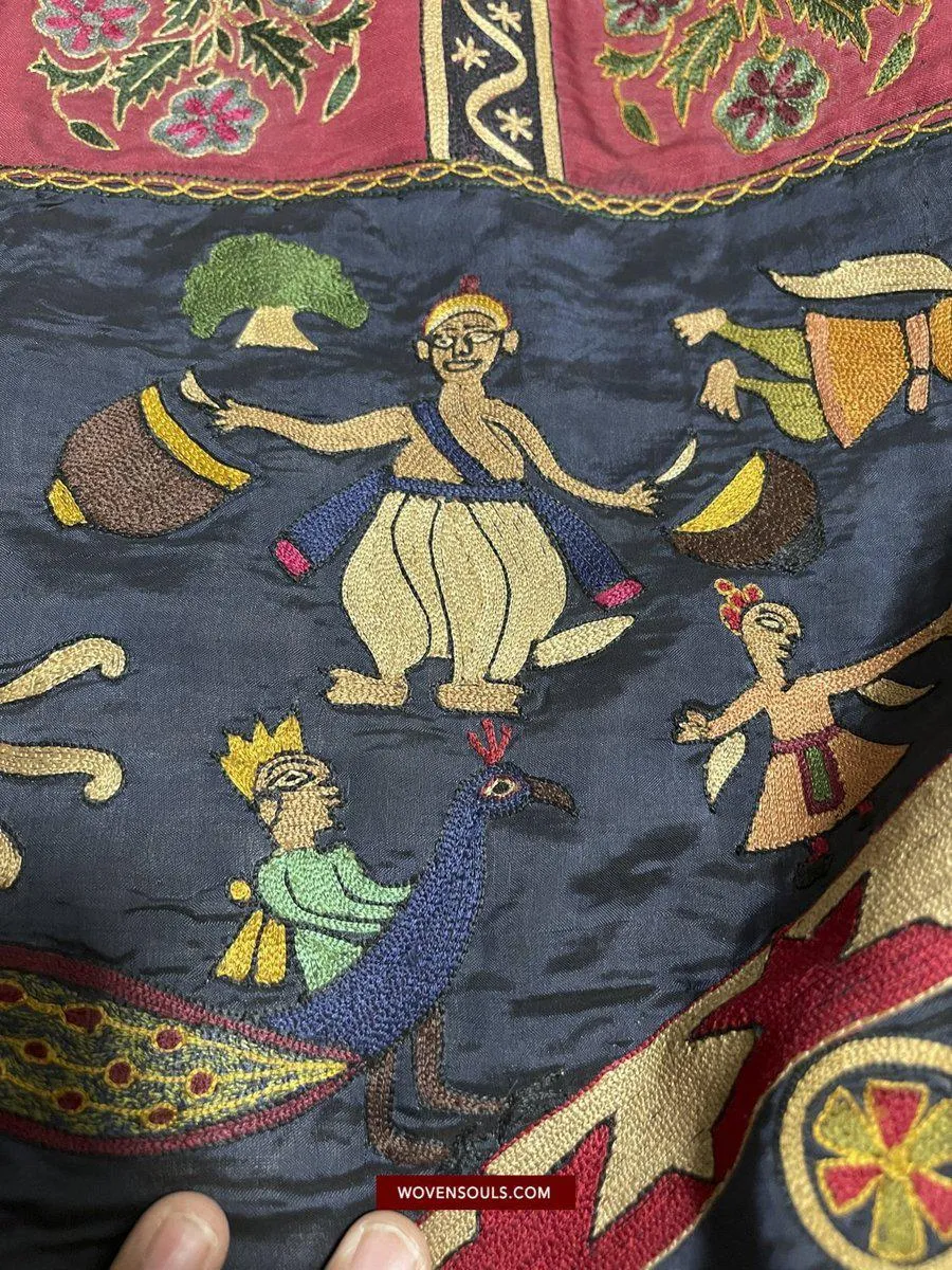 1541 SOLD Old Jain Pichvai Silk Mochi Embroidery Art  - Lord Mahavir