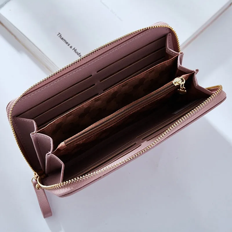 Alice - Travel Wallet