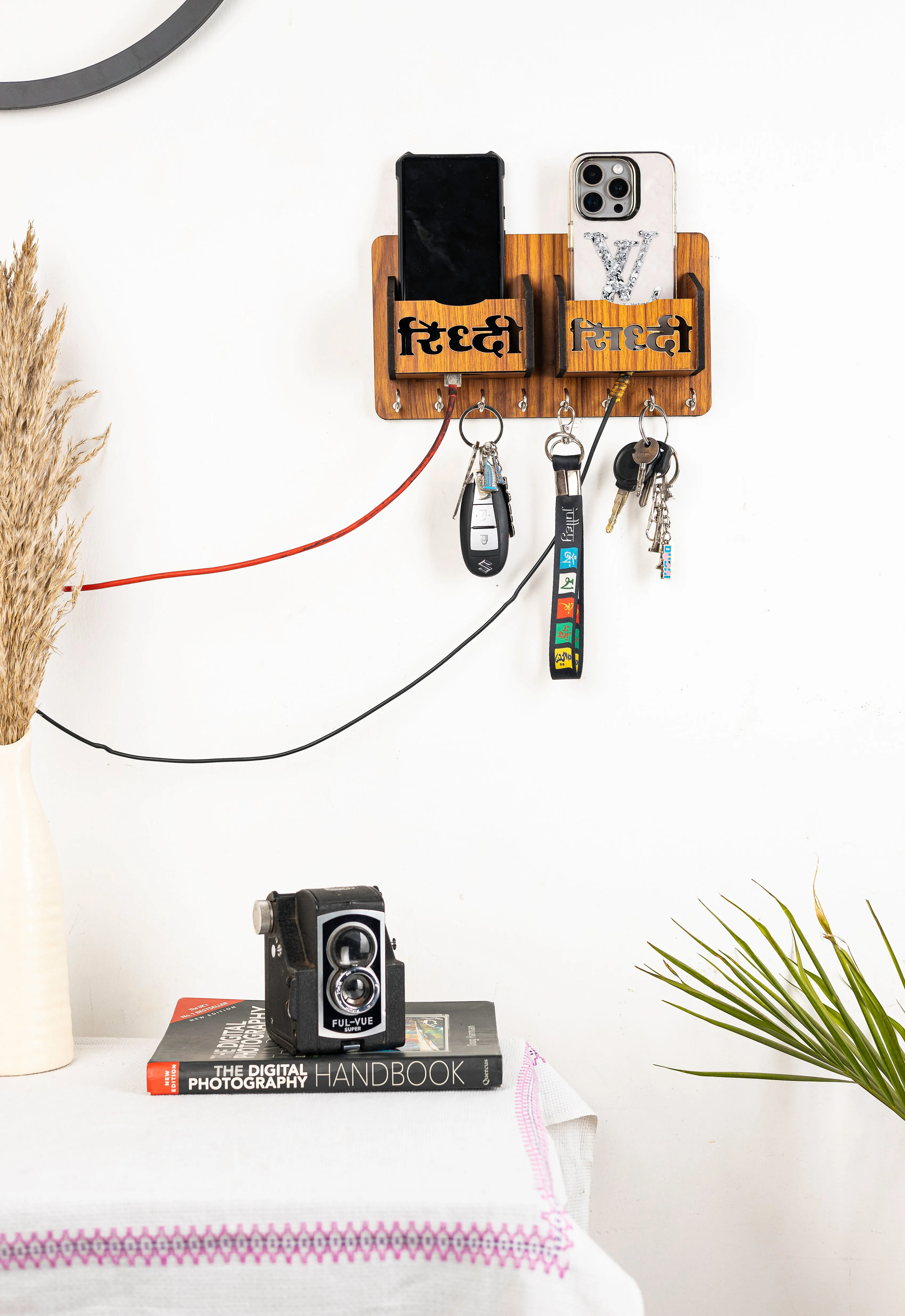 Artisanal Ridhi-Sidhi Wooden Key Hanger with Device Slot