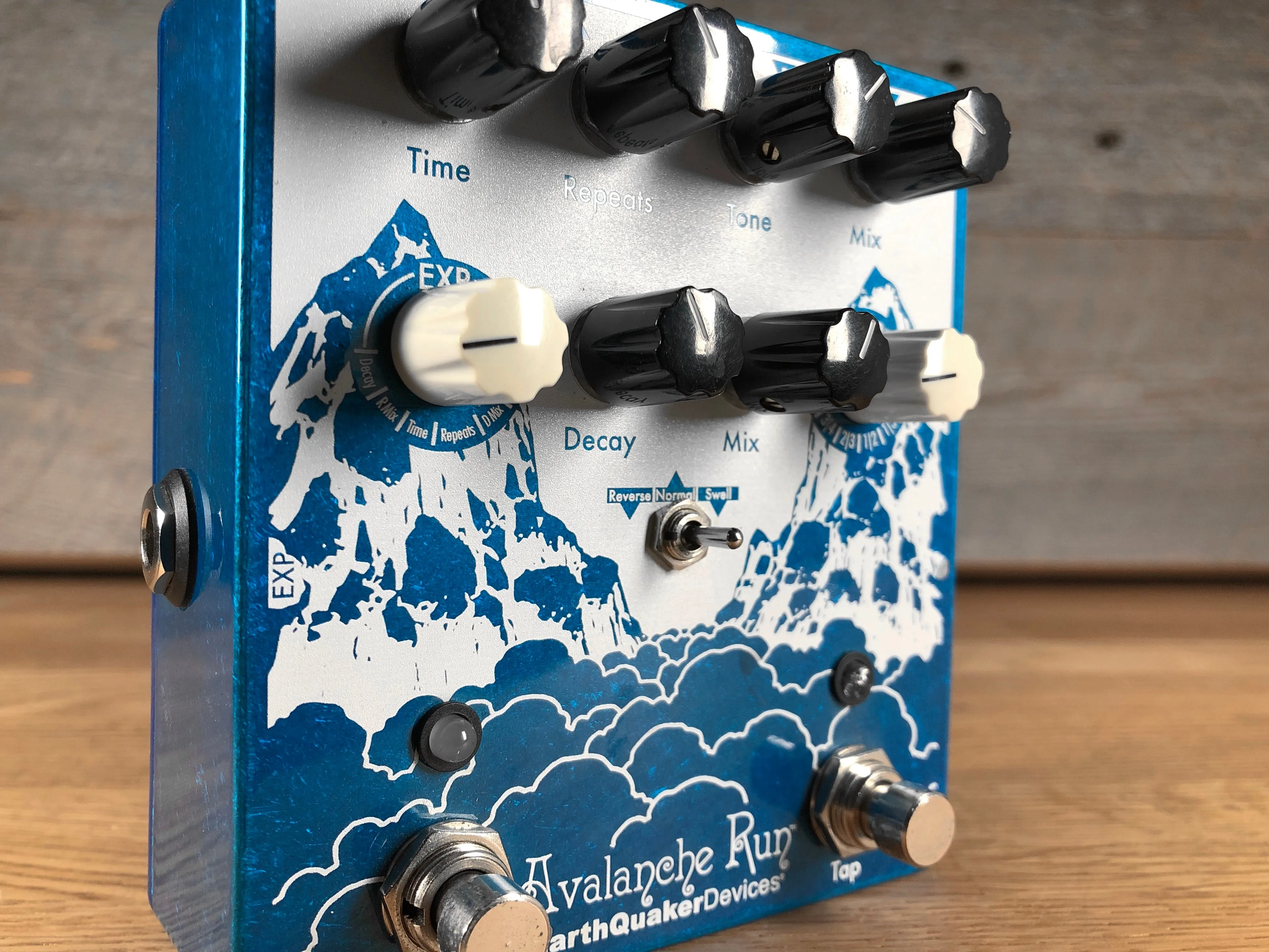 Earthquaker Devices Avalanche Run Delay/Reverb Used
