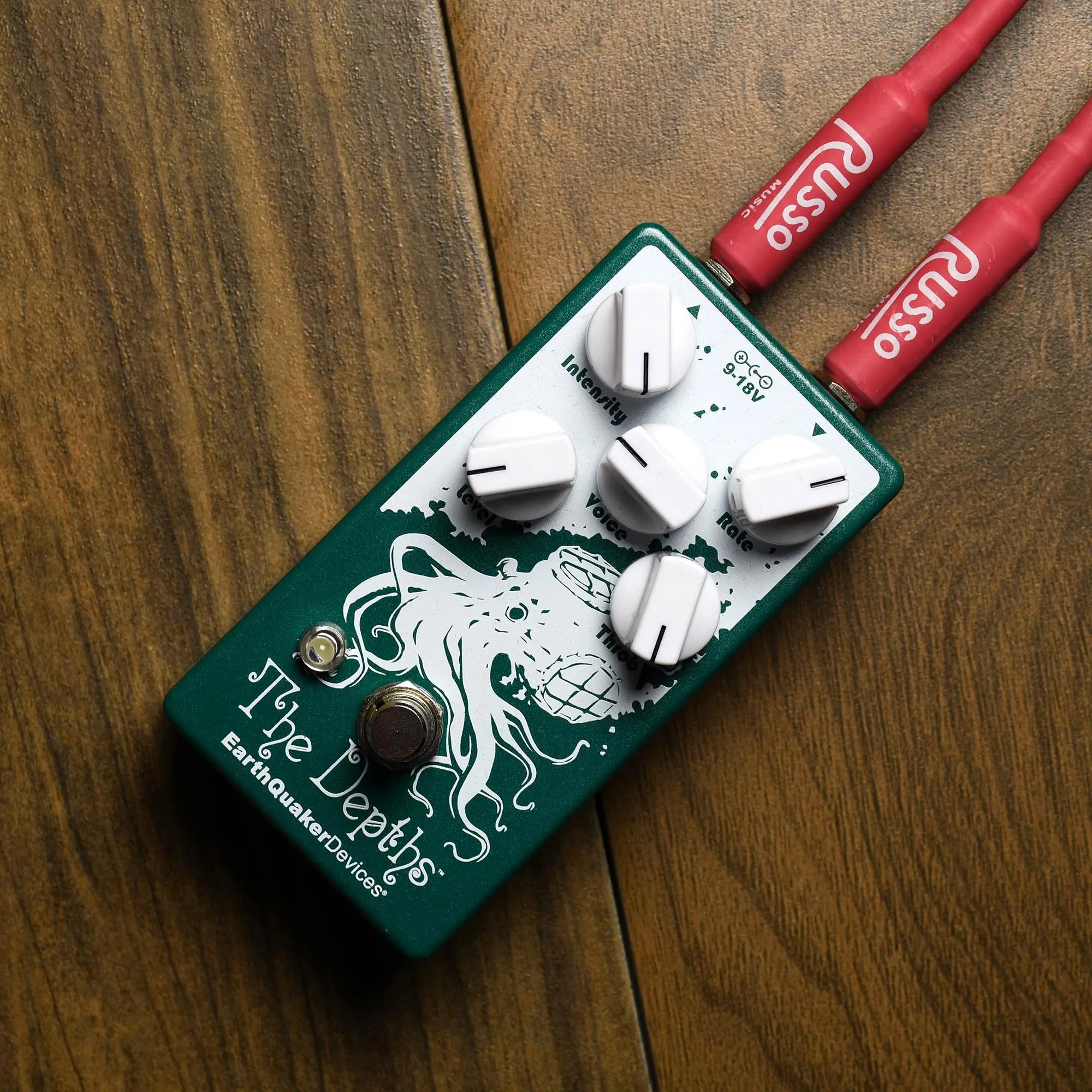 EarthQuaker Devices The Depths V2 Vibrato Pedal