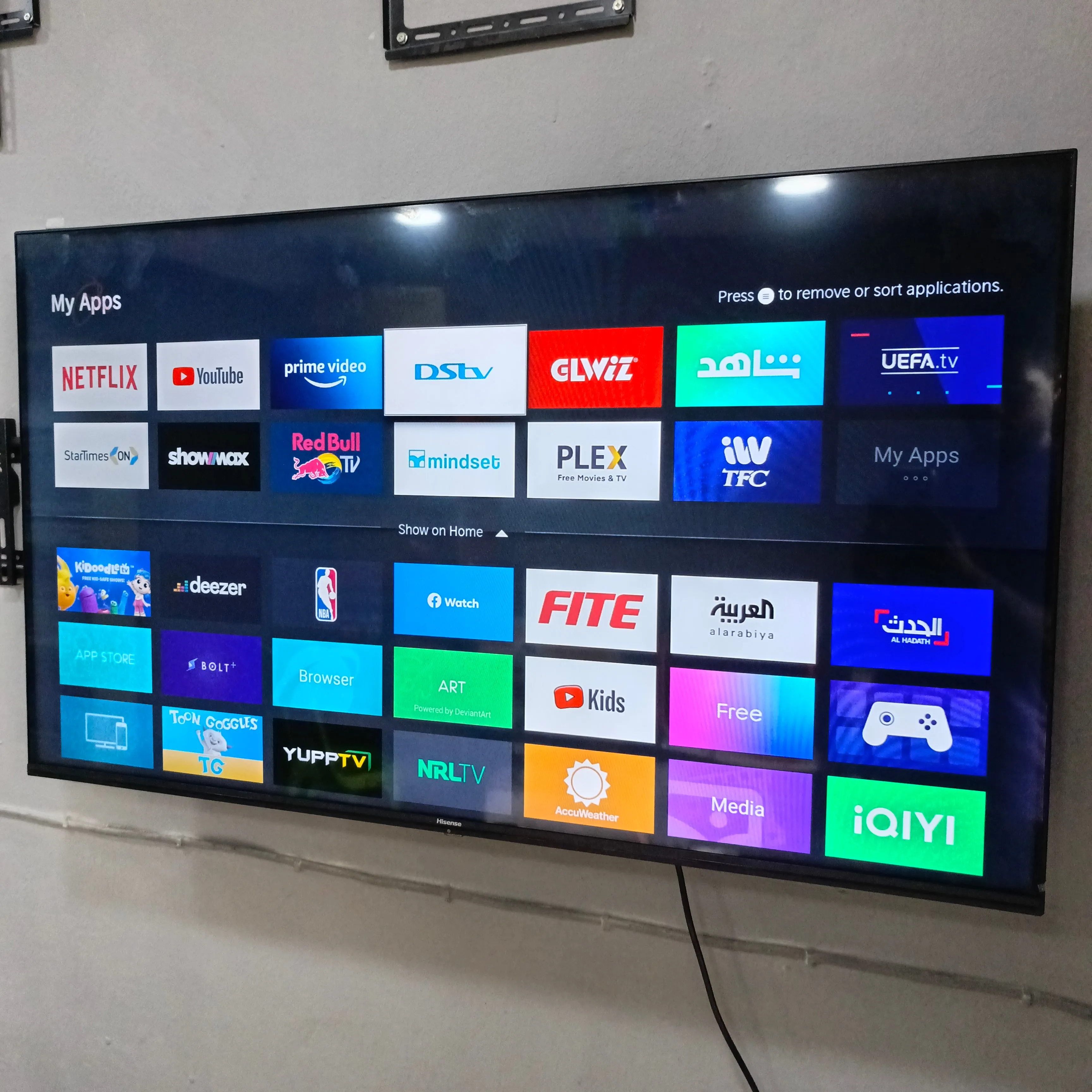 Hisense 50 inch 50A6G VIDAA Smart 4K UHD LED Frameless TV (Built-in WiFi, Miracast) - Foreign Used