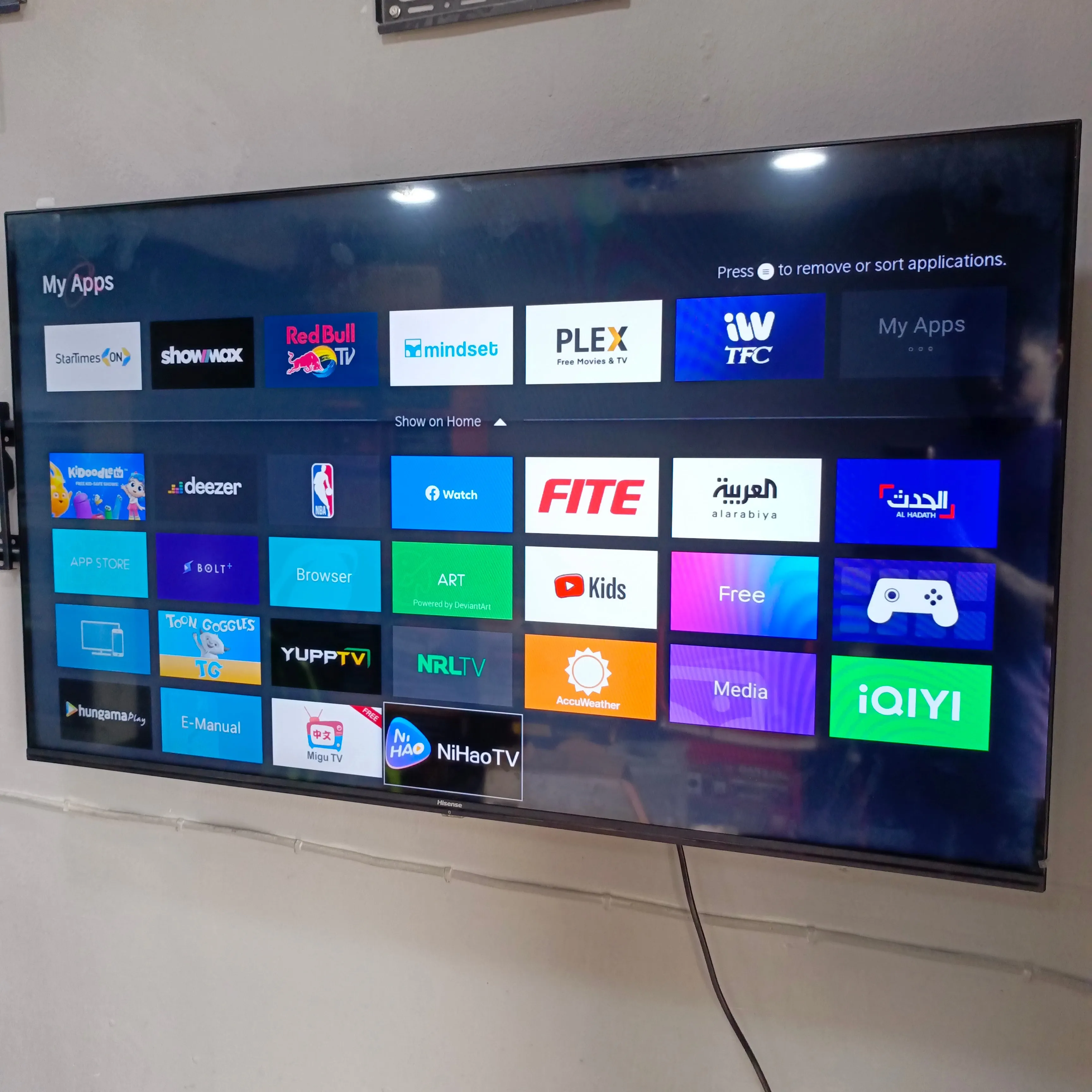 Hisense 50 inch 50A6G VIDAA Smart 4K UHD LED Frameless TV (Built-in WiFi, Miracast) - Foreign Used
