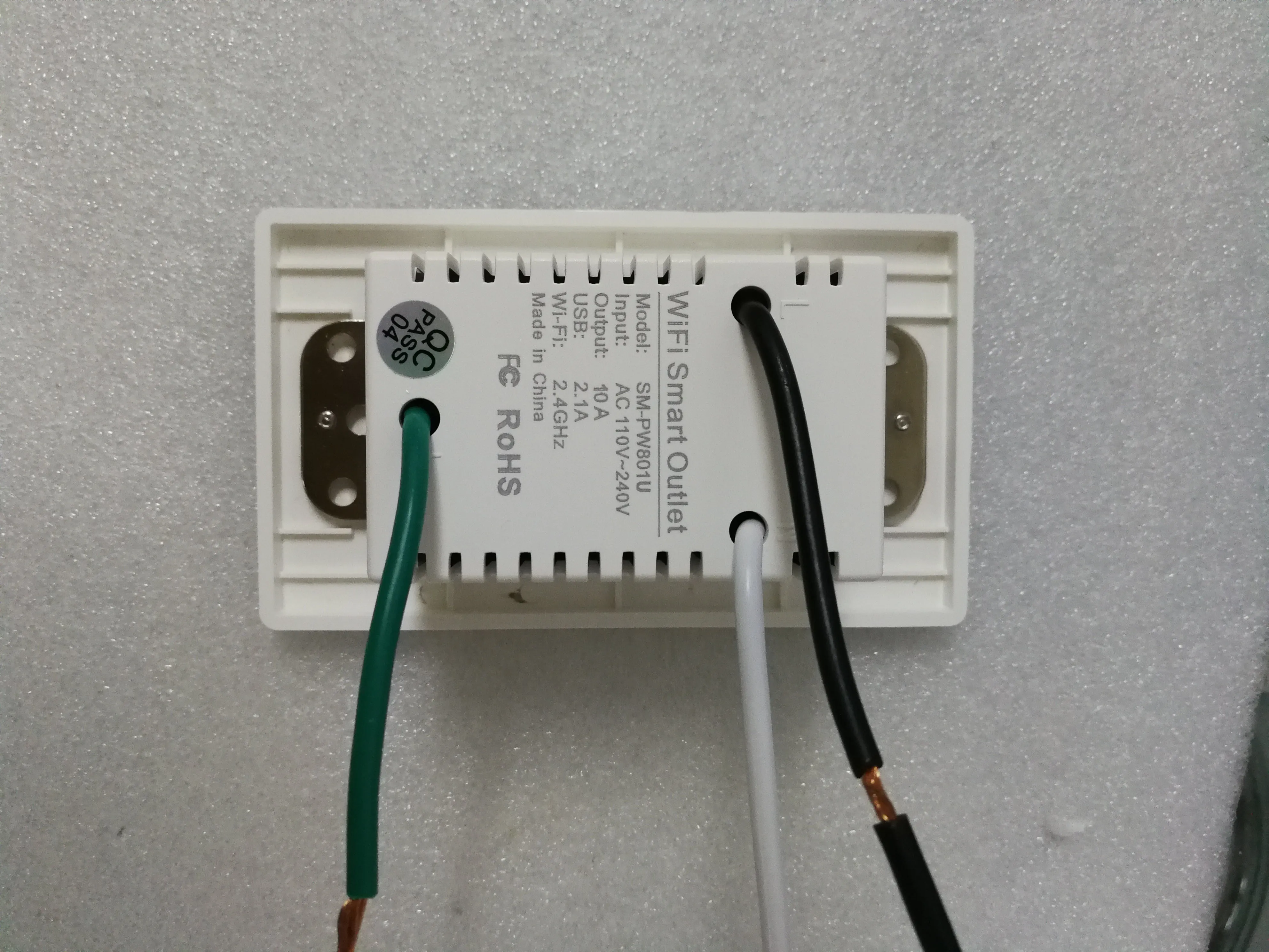 Smart Wi-Fi  In Wall Outlet one USB Port 2 independent Sockets Work with Alexa, Google Assistant, App Control