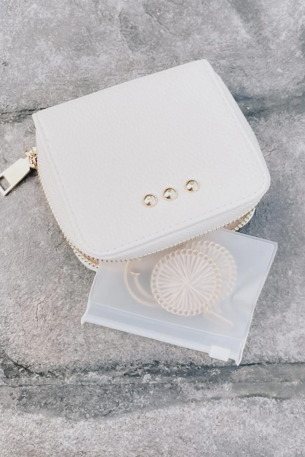 Wanderer Pouch Travel Organization | Cream